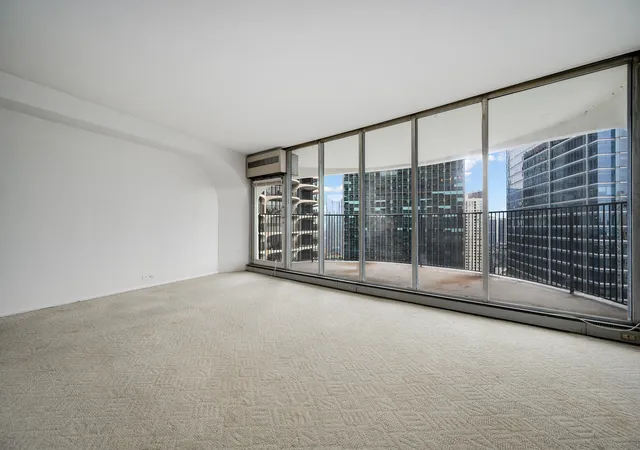 Photo 3 of Condo for sale at 300 N State St #4026, Chicago, IL 60654 | MLS# 12757861 | Listing updated on 2026-09-14