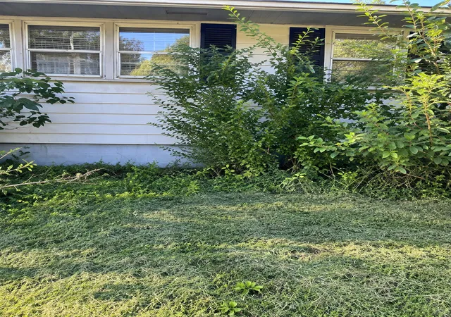 Photo 3 of Sale Pending at 104 N Indiana St, Milford, IL 60953 | MLS# 12757867 | Listing updated on 2026-10-07