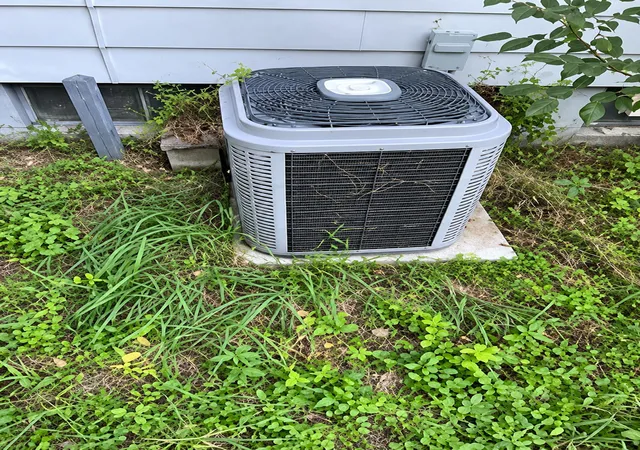Photo 3 of Sale Pending at 104 N Indiana St, Milford, IL 60953 | MLS# 12757867 | Listing updated on 2026-10-07