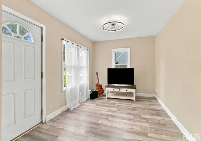 Photo 1 of Single family home for sale at 7118 W 74th Street, Chicago, IL 60638 | MLS# 12757878 | Listing updated on 2026-10-21