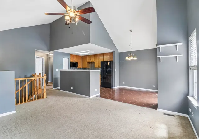 Photo 4 of Townhouse for sale at 1608 Windward Dr #1608, Pingree Grove, IL 60140 | MLS# 12757882 | Listing updated on 2026-09-24