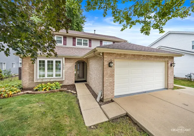 Photo 1 of Sale Pending at 2960 Middlebury Ct, Aurora, IL 60504 | MLS# 12757931 | Listing updated on 2026-09-23