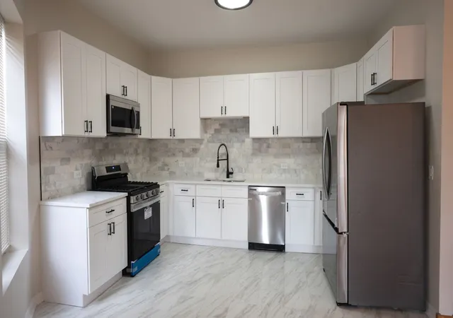 Photo 2 of Condo for sale at 4850 S Prairie Ave #3S, Chicago, IL 60615 | MLS# 12757935 | Listing updated on 2026-10-01