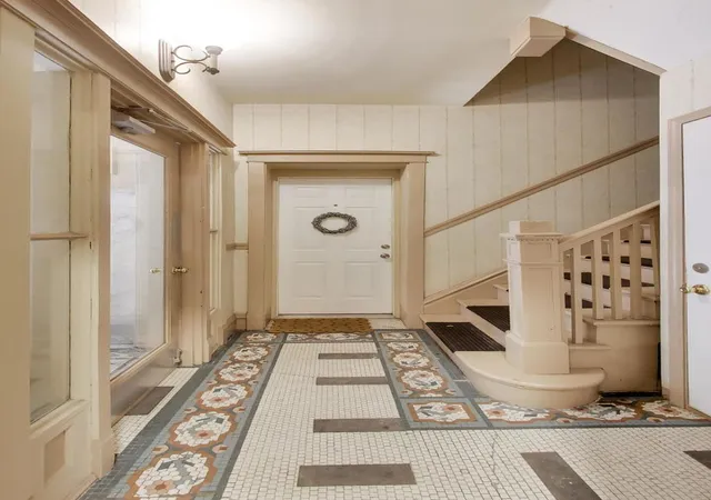 Photo 2 of Condo for sale at 4921 N Kenmore Ave #1, Chicago, IL 60640 | MLS# 12757940 | Listing updated on 2026-09-16
