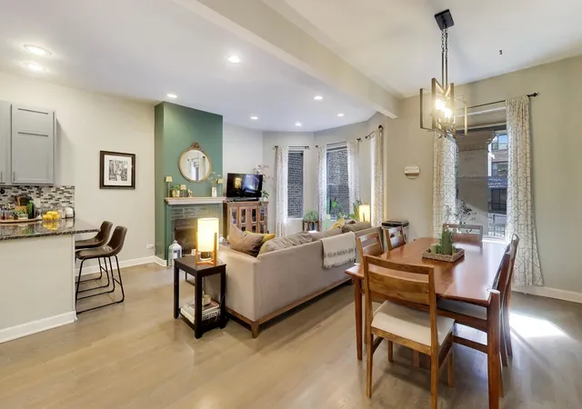 Photo 3 of Condo for sale at 4921 N Kenmore Ave #1, Chicago, IL 60640 | MLS# 12757940 | Listing updated on 2026-09-16