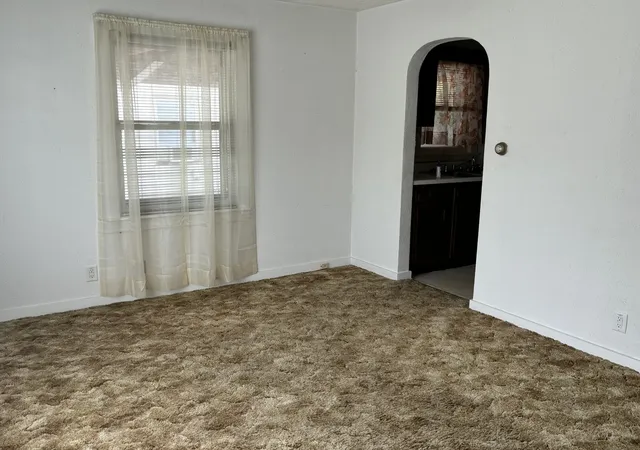 Photo 3 of Single family home for sale at 2712 Logan St, Mt Vernon, IL 62864 | MLS# 12757943 | Listing updated on 2026-09-18