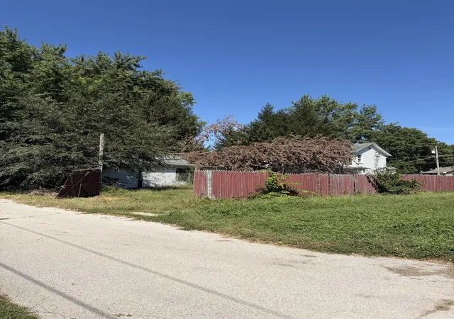 Photo 8 of Single family home for sale at 624 S Water St, Wilmington, IL 60481 | MLS# 12757945 | Listing updated on 2026-09-13