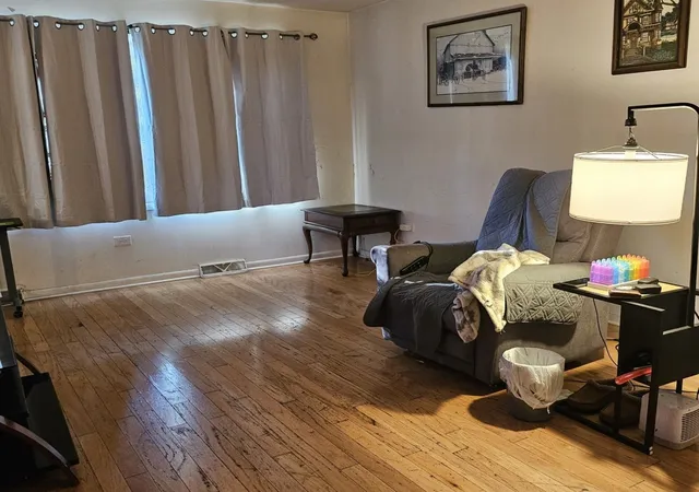 Photo 2 of Single family home for sale at 1219 Idlewild Dr, Round Lake Beach, IL 60073 | MLS# 12757951 | Listing updated on 2026-09-21