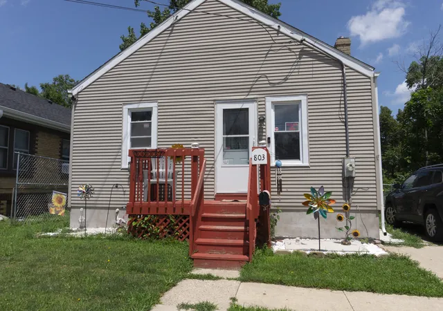 Photo 2 of Single family home for sale at 803 Houghton St, Rockford, IL 61102 | MLS# 12757955 | Listing updated on 2026-09-13