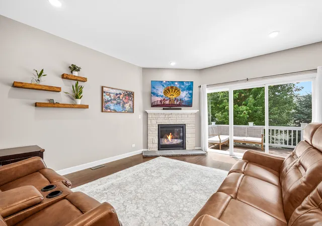 Photo 3 of Townhouse for sale at 638 Riverbank Dr, Geneva, IL 60134 | MLS# 12757956 | Listing updated on 2026-09-18