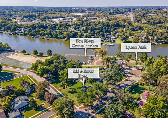 Photo 3 of Single family home for sale at 800 S River Rd, Fox River Grove, IL 60021 | MLS# 12757982 | Listing updated on 2026-09-18