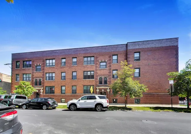 Photo 1 of Condo for sale at 5605 N Glenwood Ave #3, Chicago, IL 60660 | MLS# 12757984 | Listing updated on 2026-10-05