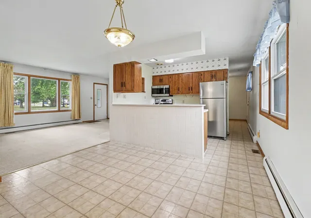 Photo 3 of Single family home for sale at 314 N Wabena Ave, Minooka, IL 60447 | MLS# 12757985 | Listing updated on 2026-09-20