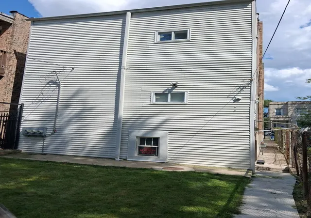Listing Photo 2 - Condo for sale in building located at 1242 S Millard Ave, Chicago, IL 60623