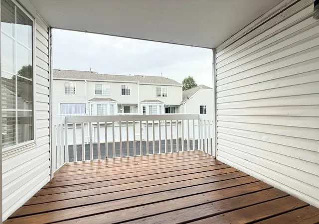 Photo 2 of Townhouse for sale at 3174 Teal Bay Ct #3174, Aurora, IL 60503 | MLS# 12757991 | Listing updated on 2026-09-18