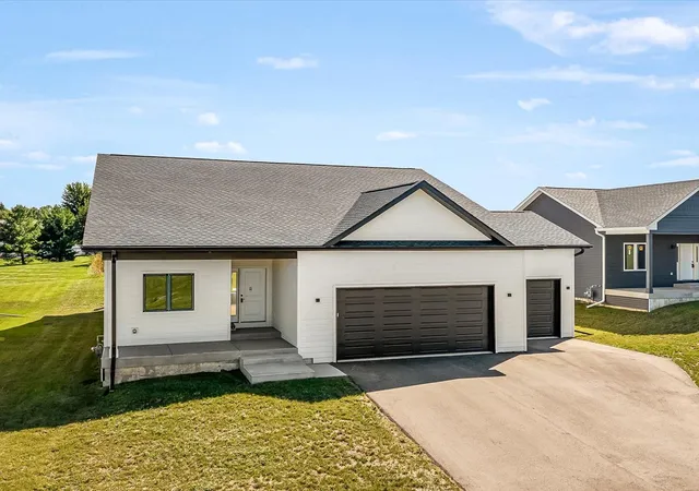 Photo 2 of Single family home for sale at 8557 Blue River Rd, Rockford, IL 61107 | MLS# 12757998 | Listing updated on 2026-09-13