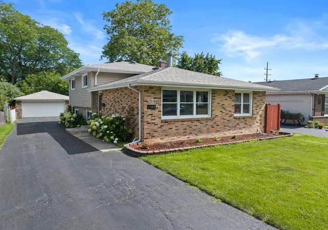 Photo 1 of Single family home for sale at 1309 Wilson Ave, Wheaton, IL 60189 | MLS# 12758004 | Listing updated on 2026-09-18