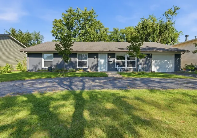 Photo 1 of Single family home for sale at 7927 Sherwood Cir, Hanover Park, IL 60133 | MLS# 12758016 | Listing updated on 2026-09-13