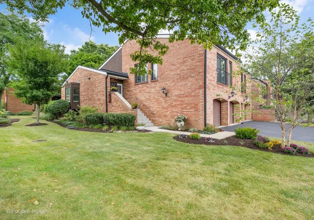Photo 2 of Townhouse for sale at (Undisclosed), Oak Brook, IL 60523 | MLS# 12758037 | Listing updated on 2026-09-26