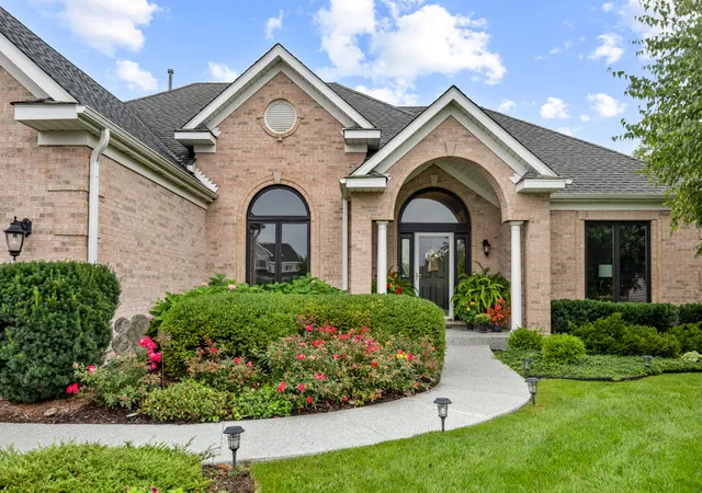 Photo 2 of Single family home for sale at 1308 Sandhill Ct, Antioch, IL 60002 | MLS# 12758055 | Listing updated on 2026-09-24