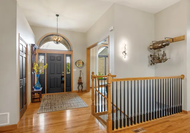 Photo 3 of Single family home for sale at 1308 Sandhill Ct, Antioch, IL 60002 | MLS# 12758055 | Listing updated on 2026-09-24