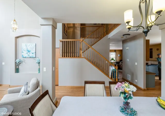 Photo 4 of Single family home for sale at 4 Litchfield Ct, Lake In The Hills, IL 60156 | MLS# 12758058 | Listing updated on 2026-10-04