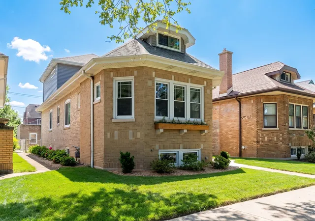 Photo 2 of Single family home for sale at 2637 W Coyle Ave, Chicago, IL 60645 | MLS# 12758063 | Listing updated on 2026-09-16