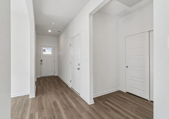 Photo 3 of Single family home for sale at 6296 Redwood Trl, Wonder Lake, IL 60097 | MLS# 12758066 | Listing updated on 2026-10-01