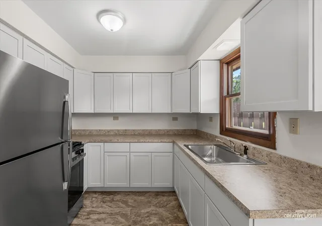 Listing Photo 5 - Condo for sale in building located at 527-531 Prairie St, Hinckley, IL 60520