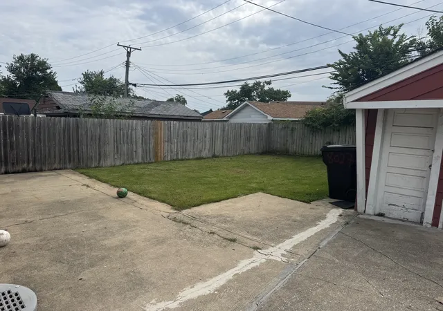 Photo 3 of Single family home for sale at 8027 S Knox Ave, Chicago, IL 60652 | MLS# 12758085 | Listing updated on 2026-09-23