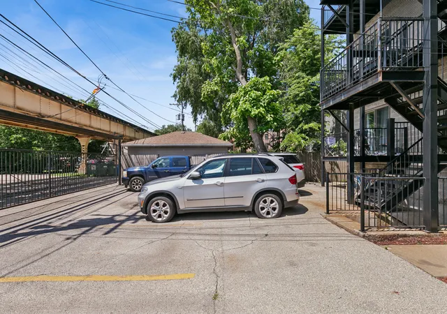 Photo 20 of Condo for sale at 4426 S Calumet Ave #G, Chicago, IL 60653 | MLS# 12758124 | Listing updated on 2026-10-04