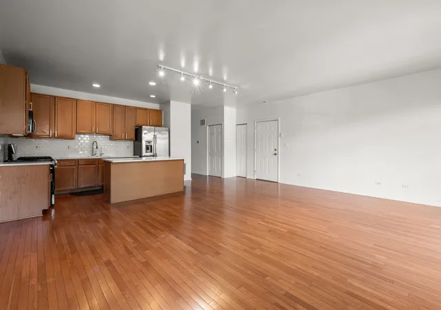Listing Photo 5 - Condo for sale in building located at 1414 S Halsted St, Chicago, IL 60607 - Unit #2B