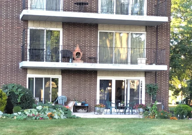 Photo 2 of Condo for sale at 5540 Walnut Ave #23AA, Downers Grove, IL 60515 | MLS# 12758143 | Listing updated on 2026-10-23