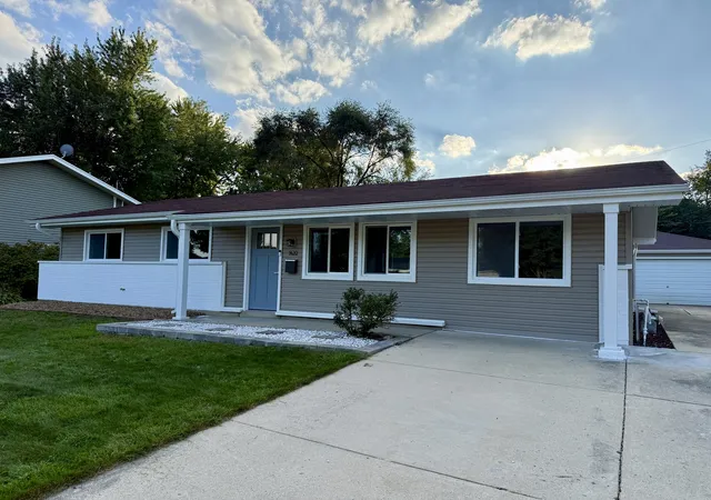 Photo 1 of Single family home for sale at 1420 Cooper Rd, Hoffman Estates, IL 60169 | MLS# 12758154 | Listing updated on 2026-09-18