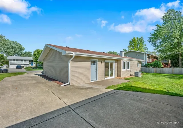 Photo 4 of Single family home for sale at 1420 Cooper Rd, Hoffman Estates, IL 60169 | MLS# 12758154 | Listing updated on 2026-09-18