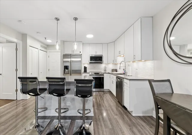 Photo 4 of Condo for sale at 1400 N Elmhurst Rd #318, Mount Prospect, IL 60056 | MLS# 12758196 | Listing updated on 2026-10-05
