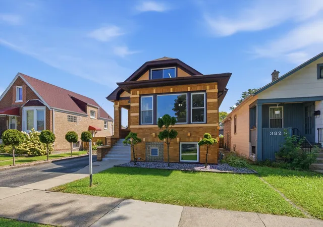 Photo 2 of Single family home for sale at 3827 S Ridgeland Ave, Berwyn, IL 60402 | MLS# 12758207 | Listing updated on 2026-09-13