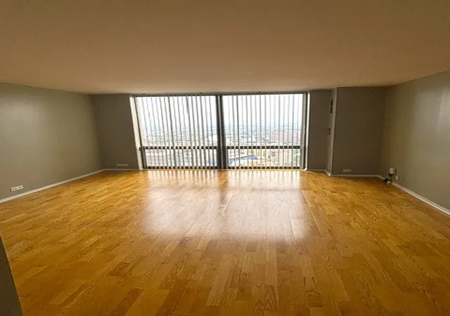 Photo 1 of Condo for sale at 2650 N Lakeview Ave #3103, Chicago, IL 60614 | MLS# 12758209 | Listing updated on 2026-09-29