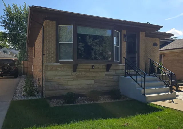 Photo 1 of Single family home for sale at 7039 N Ottawa Ave, Chicago, IL 60631 | MLS# 12758221 | Listing updated on 2026-09-23