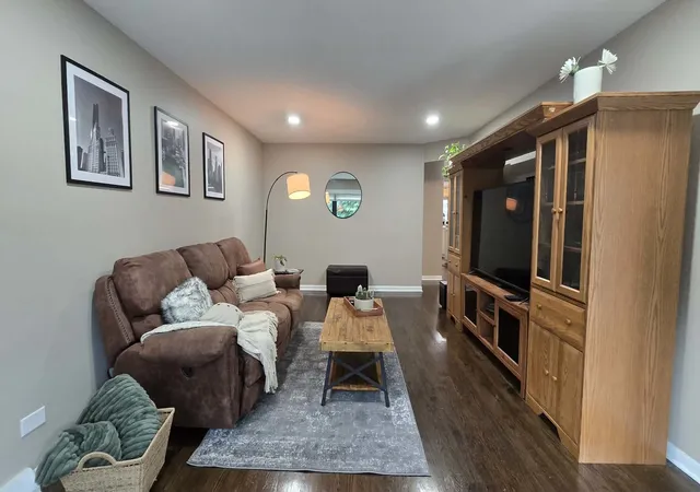 Photo 3 of Single family home for sale at 7039 N Ottawa Ave, Chicago, IL 60631 | MLS# 12758221 | Listing updated on 2026-09-23