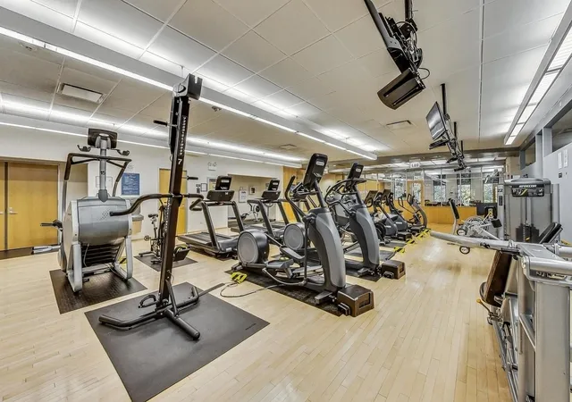 Listing Photo 2 - Condo for sale in Lake Point Tower located at 505 N Lake Shore Dr, Chicago, IL 60611 - Unit #2610