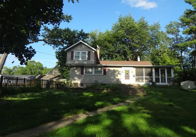 Photo 1 of Single family home for sale at 111 Millard Ave, Fox River Grove, IL 60021 | MLS# 12758243 | Listing updated on 2026-09-18