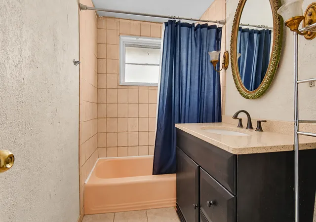 Photo 3 of Single family home for sale at 3907 W 168th Street, Country Club Hills, IL 60478 | MLS# 12758249 | Listing updated on 2026-09-24