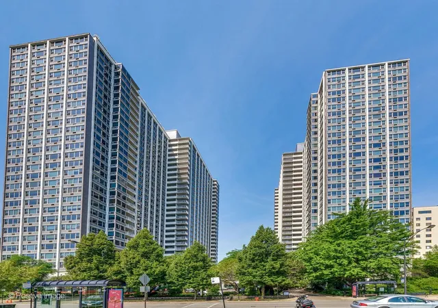 Photo 1 of Condo for sale at 4250 N Marine Dr #2815, Chicago, IL 60613 | MLS# 12758263 | Listing updated on 2026-09-13