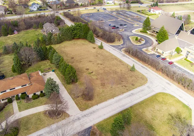 Photo 2 of Land for sale at 10 Country Manor Ln, Orland Park, IL 60467 | MLS# 12758267 | Listing updated on 2026-09-13