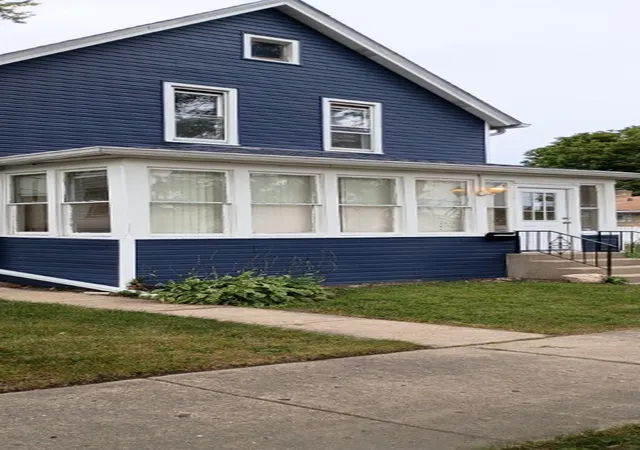 Photo 1 of Single family home for sale at 112 Washington Park, Waukegan, IL 60085 | MLS# 12758271 | Listing updated on 2026-09-13