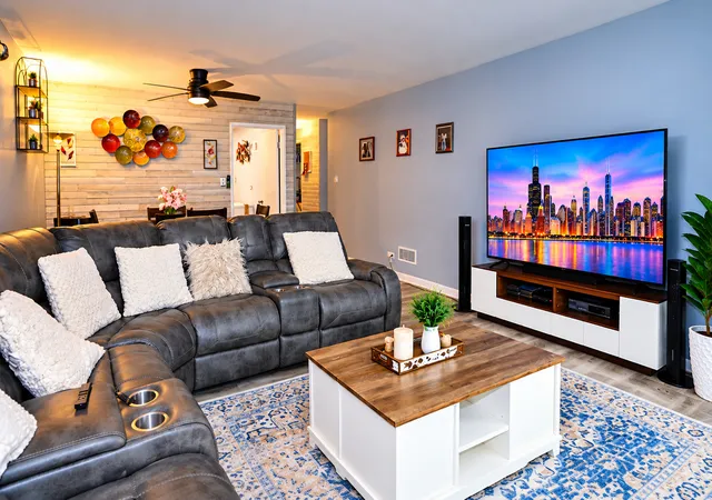 Photo 3 of Condo for sale at 10048 S Pulaski Rd #2C, Oak Lawn, IL 60453 | MLS# 12758279 | Listing updated on 2026-09-23