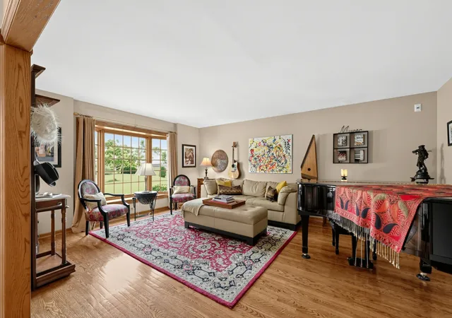 Photo 4 of Single family home for sale at 149 Timber Edge Ln, Palos Park, IL 60464 | MLS# 12758296 | Listing updated on 2026-09-21