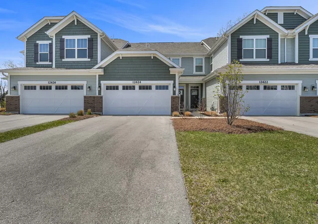 Photo 2 of Townhouse for sale at 12624 S Talbot Cir, Plainfield, IL 60585 | MLS# 12758298 | Listing updated on 2026-09-16