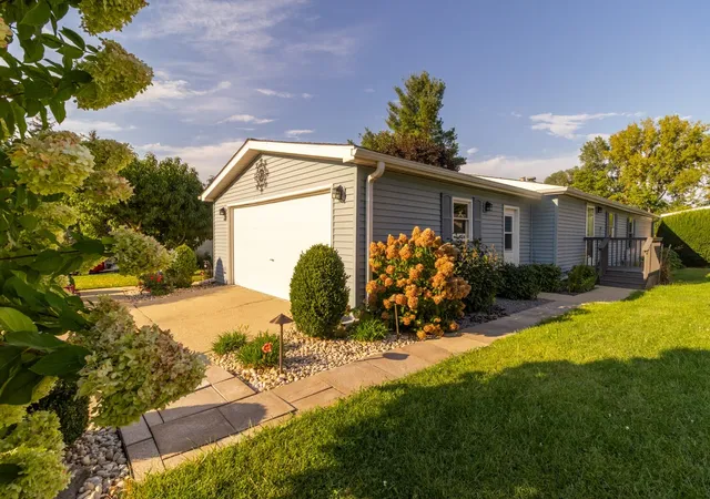 Photo 1 of Manufactured home for sale at 610 Eastwood Ln, Belvidere, IL 61008 | MLS# 12758299 | Listing updated on 2026-09-13